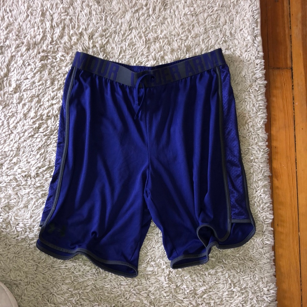 Never worn under armor shorts